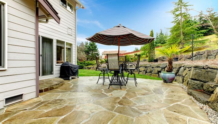 Create an Outdoor Oasis with Stunning Concrete Patio in Los Angeles, CA - Enjoy Beautifully Textured and Patterned Concrete Surfaces for Your Entertaining and Relaxation Needs.